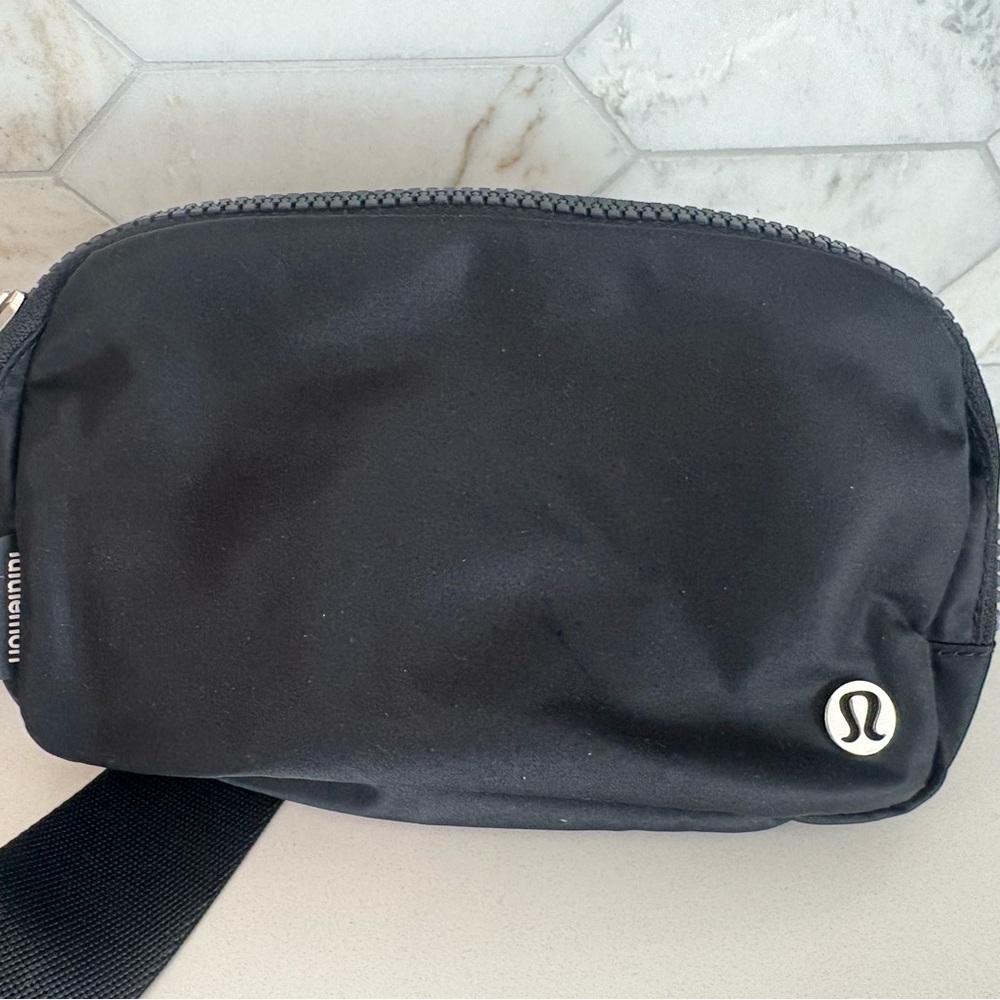 lululemon athletica Black Belt Bag